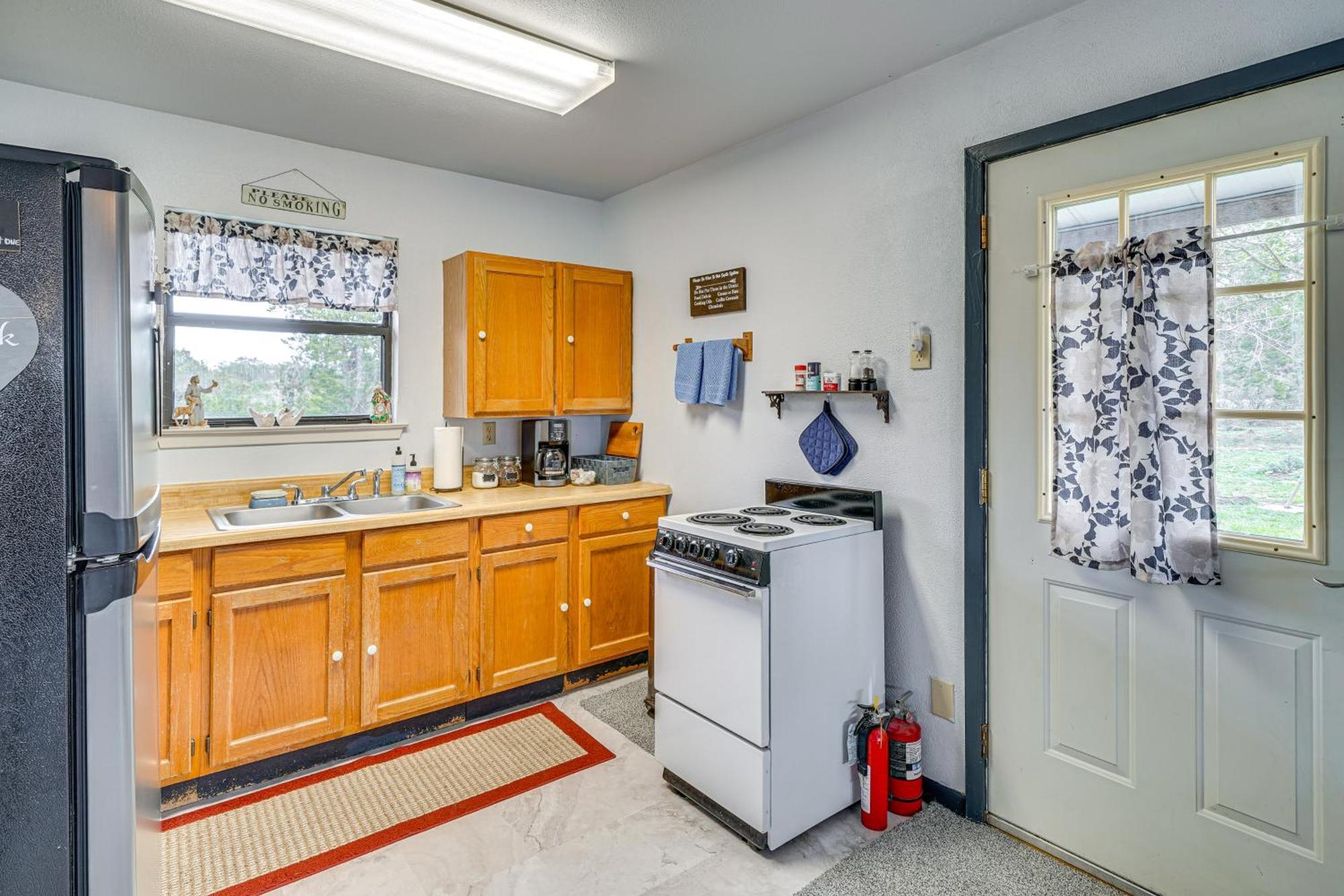 Cozy Kerrville Guest Cottage Near Guadalupe River! ภายนอก รูปภาพ